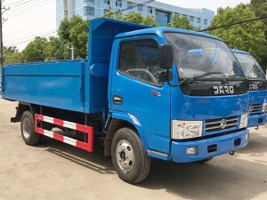 東風小霸王密封自卸式垃圾車