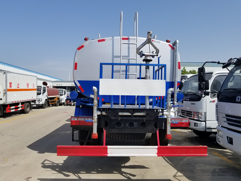 D913東風(fēng)14噸灑水車