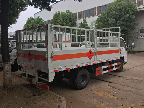 江鈴4.1米(藍牌)氣瓶車