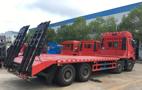 【國(guó)六】解放J6前四后八平板車