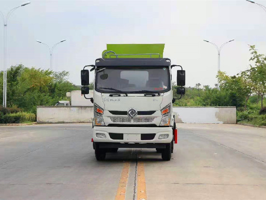 東風(fēng)專底D1L國六8~10方方餐廚垃圾車