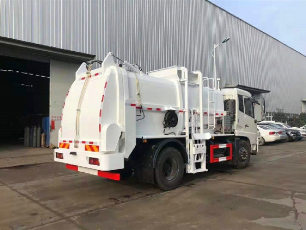 東風天錦國六12方餐廚垃圾車（方罐）