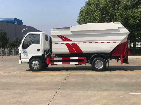 五十鈴100p國六無泄漏后掛桶垃圾車