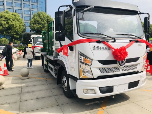 東風D1餐廚垃圾車8方罐體