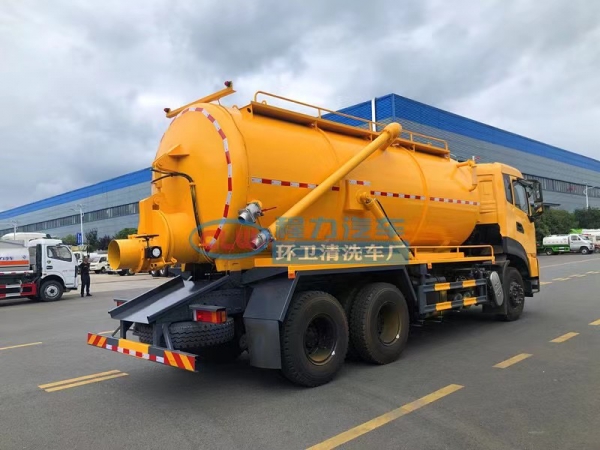 東風天龍后八輪18.5方吸污車