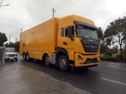 東風(fēng)天龍前四后八應(yīng)急電源車